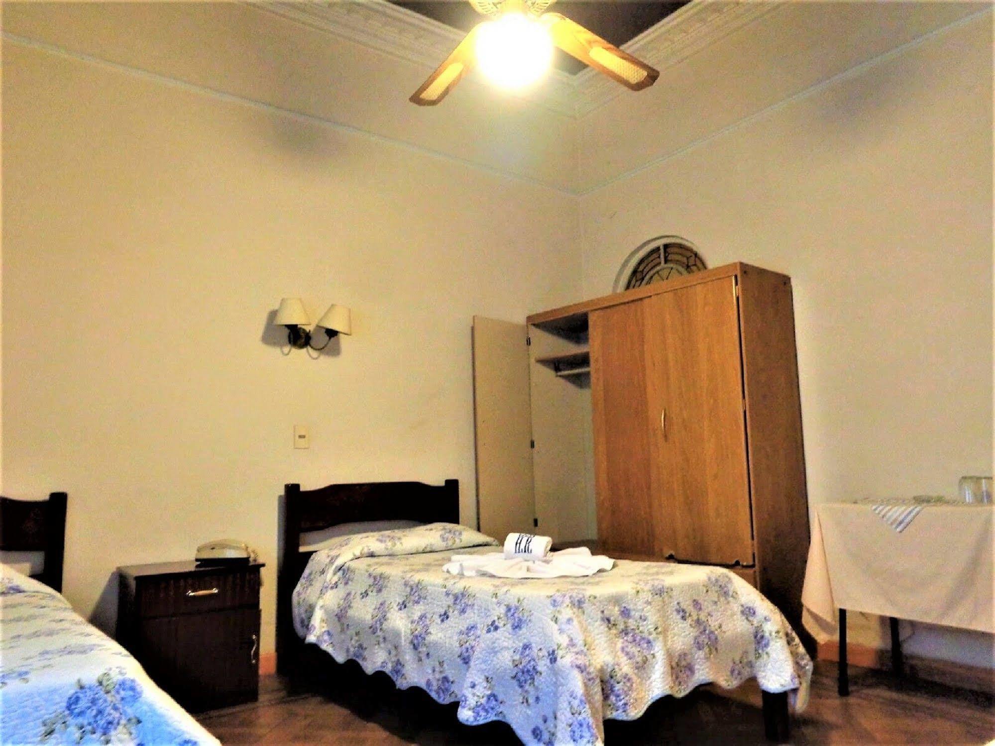 מונטווידאו Hotel Richmond מראה חיצוני תמונה